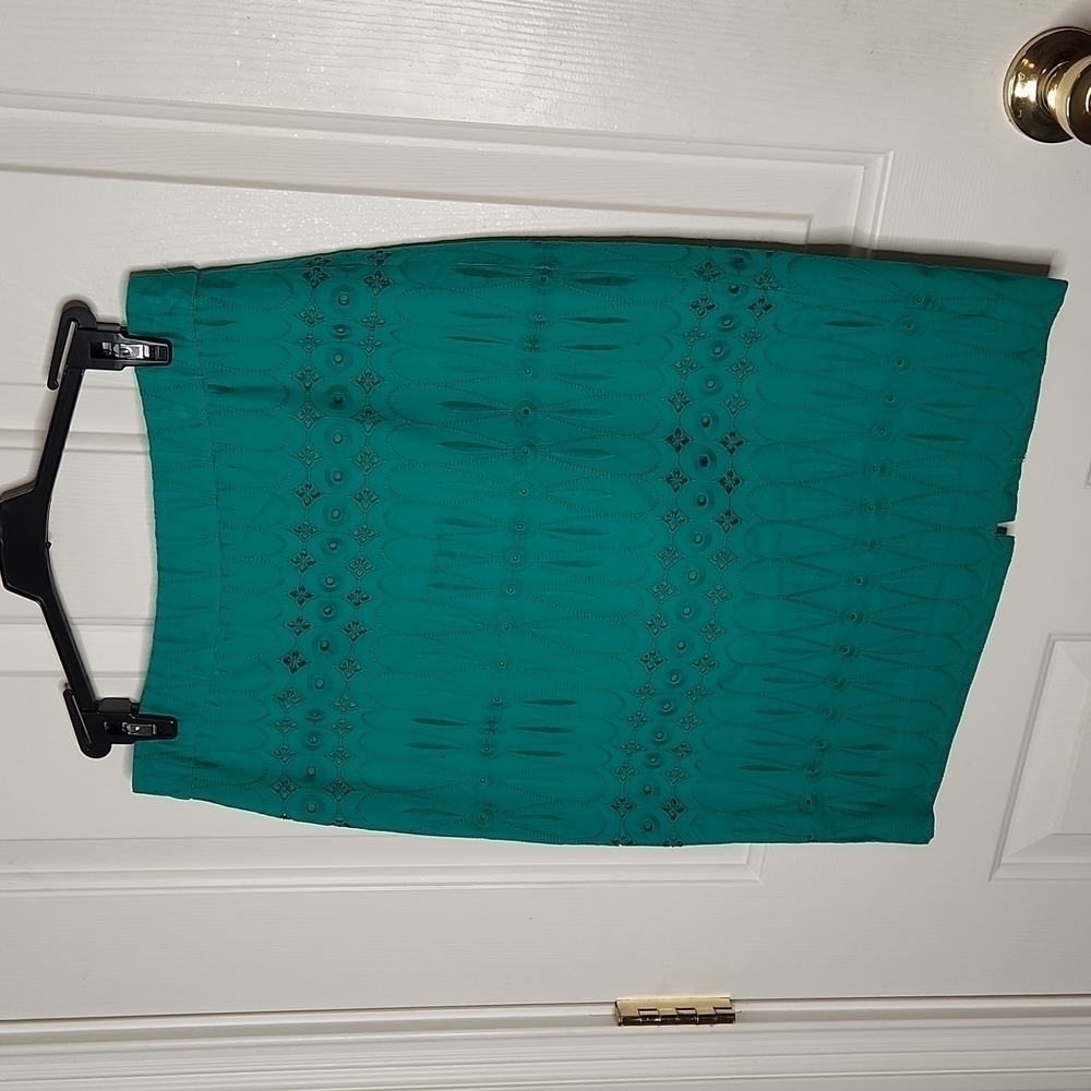 Loft Green Eyelet Pencil Skirt Size 0 NWOT - Picture 2 of 14